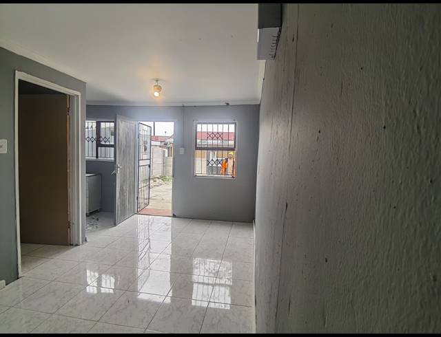 2 BEDROOM FREESTANDING FOR SALE IN MFULENI